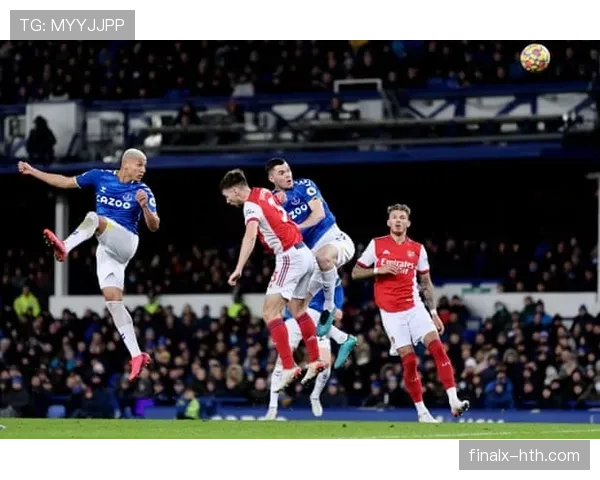 德梅雷·格雷闪耀英超赛场,助球队斩获关键胜利状态回暖 德梅雷·格雷闪耀英超赛场,助球队斩获关键胜利状态回暖