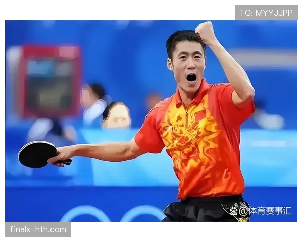 王励勤练球到深夜，这体能跟明星幕后团队有一拼吧？